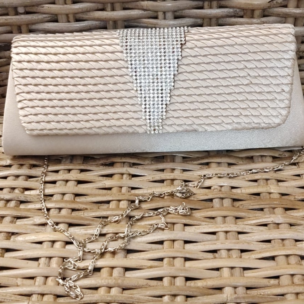 Beige clutch purse